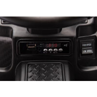 Elektrotraktor mit Anhänger